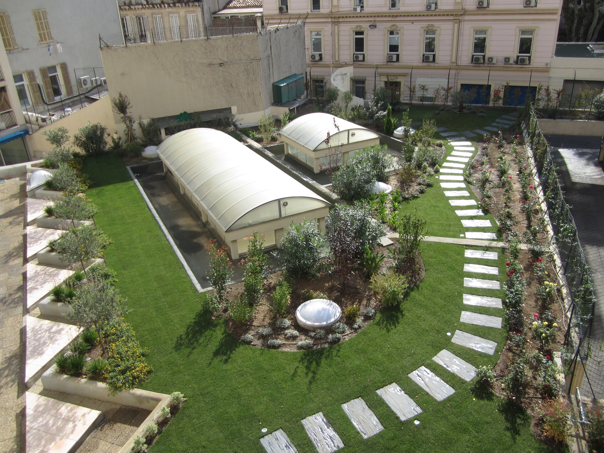 Création d'un toit végétalisé dans une copro, Marseille 13006, Vert Tige
